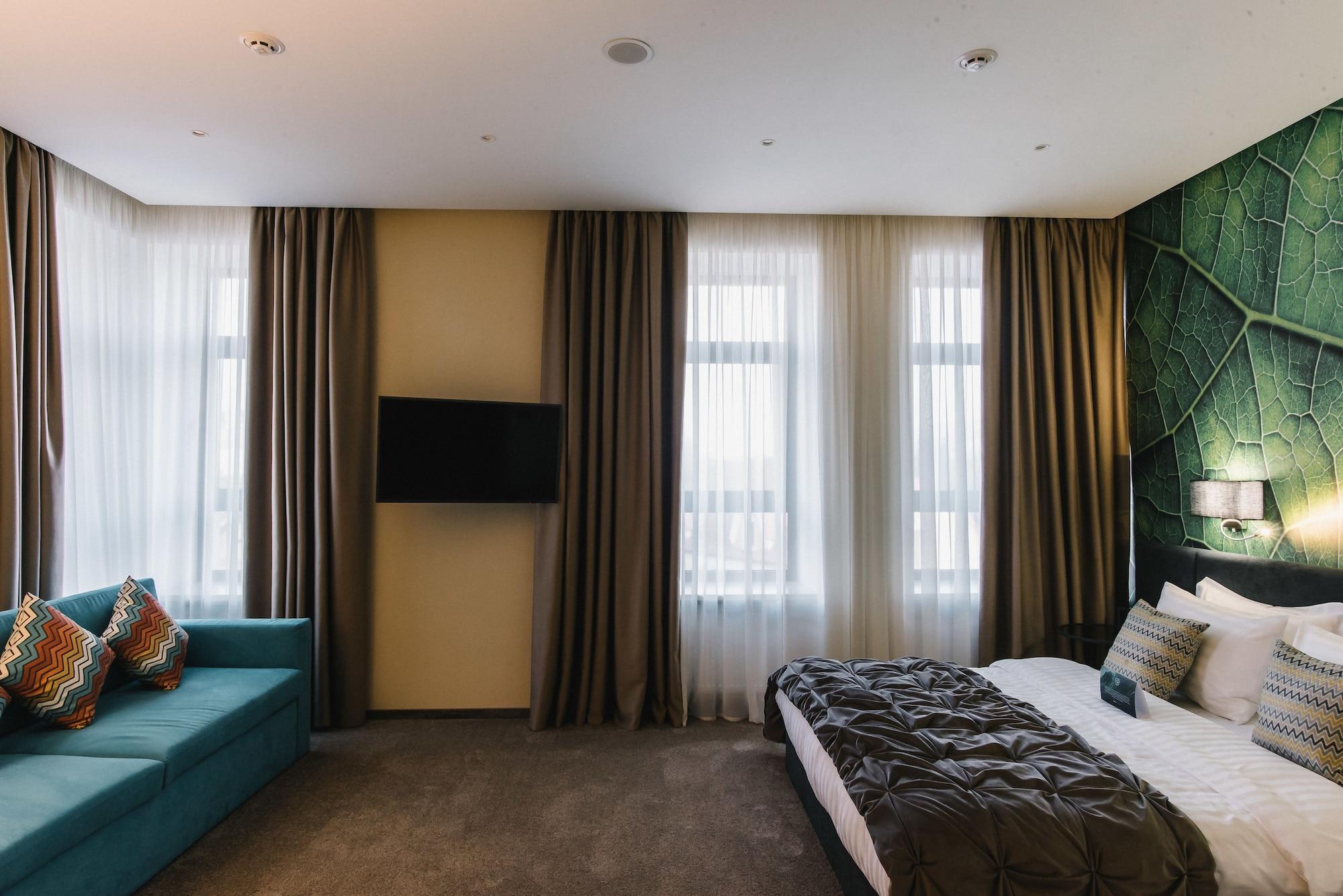 לוצק Noble Boutique Hotel מראה חיצוני תמונה