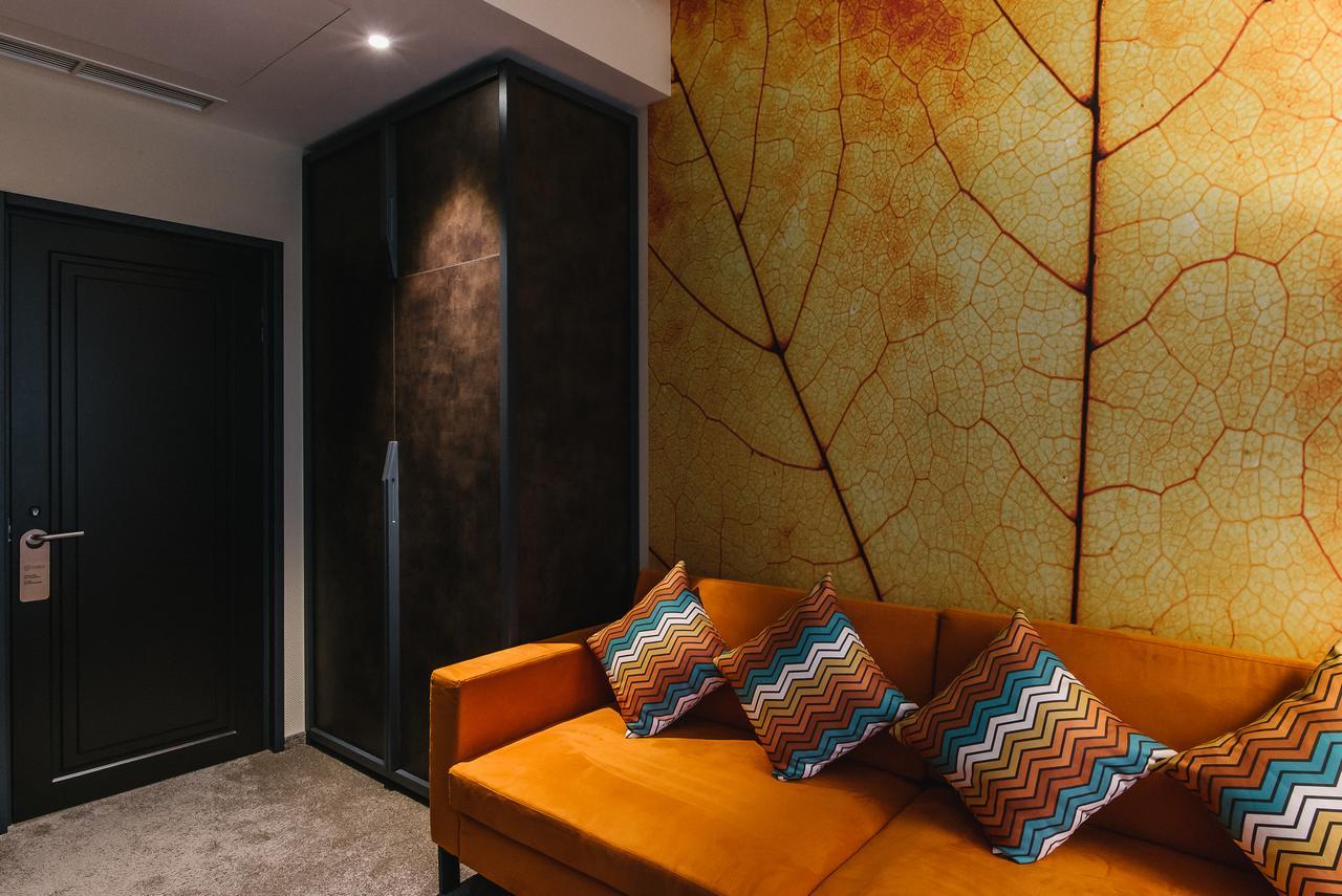 לוצק Noble Boutique Hotel מראה חיצוני תמונה